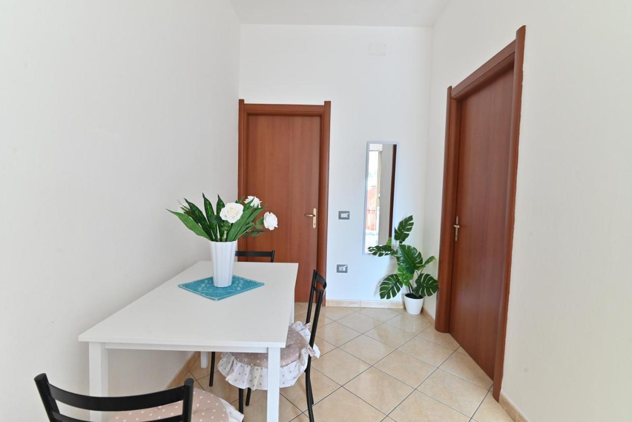 פולה Izzhome Flamingo מראה חיצוני תמונה